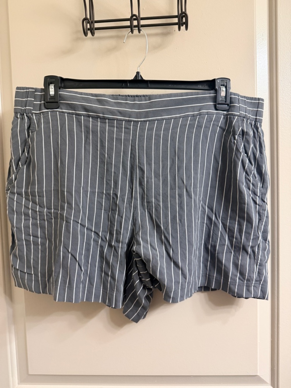 Nine West Gray and White Striped Pull-On Shorts